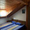 Povestea unei case la doar 200 m de valuri, cu piscină și terasă panoramică thumb 19