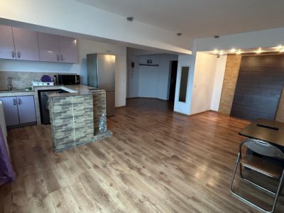 Apartament 2 camere, decomandat in zona Casa de Cultură – Balada, Constanta