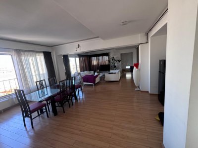 Apartament 3 camere de vanzare situat in zona Tomis Nord-Campus, Constanta