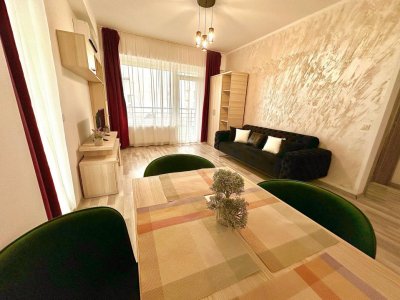 Apartament spațios 3 camere de vânzare, în Mamaia Nord - vedere catre mare!