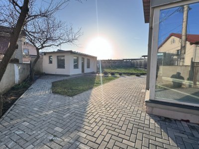 🌊 Casă modernă aproape de lac, 4 dormitoare, teren generos, în Techirghiol