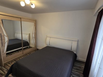 Apartament 2 camere de inchiriat, in zona Casa de Cultura