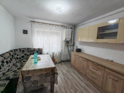 Apartament 2 camere decomandat Inel II, Dezrobirii, stradal, 60.67 mp