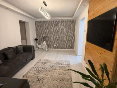 Apartament 2 camere de vanzare, situat in zona Tomis I