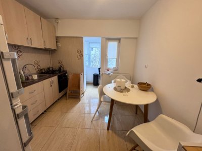 Apartament 2 camere, situat in zona Capitol