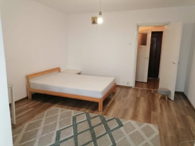 Garsoniera Etaj 6 / Bloc Y / Vedere stradala / Lucretiu Patrascanu