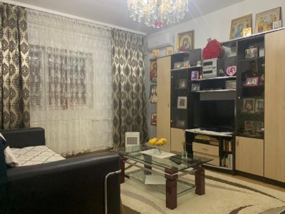 De vanzare apartament cu 3 camere zona Unirii