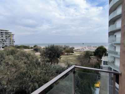 De vânzare apartament 2 camere "911 Mamaia Apart." mobilat-echipat