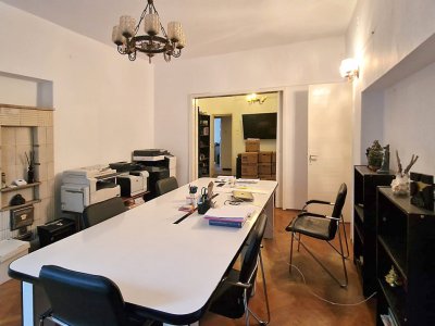 Apartament de 4 camere în vilă interbelică complet renovată - zona Unirii