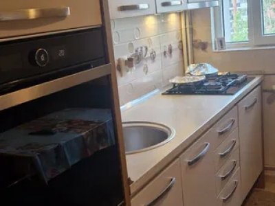 Apartament cu 3 camere de vanzare Baba Novac