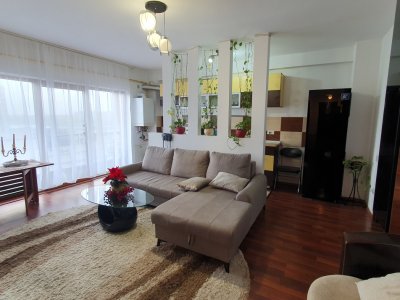 Cochet și luminos. Apartament de vânzare metrou Străulesti