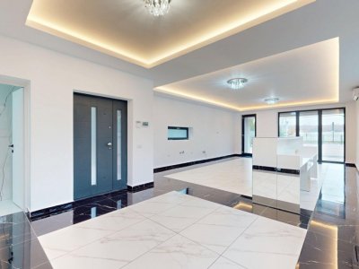 De Vănzare -Vile -Oportunitate - Afacere- Chiar pe Bld Erou Iancu Nicolae