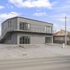 De inchiriat spatiu multifunctional (comercial si cazare) - Peris thumb 1