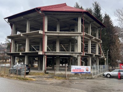 Oportunitate investitie I 907 mp construiti I 656mp de teren I structura solida