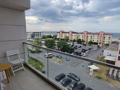 închiriere apartament Mamaia cu parcare privata din Septembrie  