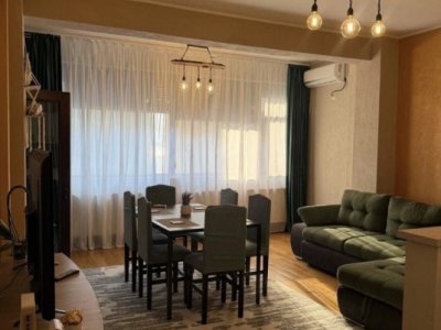  Apartament 3 camere de închiriat – Mamaia Central, zona Butoaie