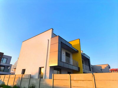 Vila modernă de vânzare strada M16 Mamaia Sat