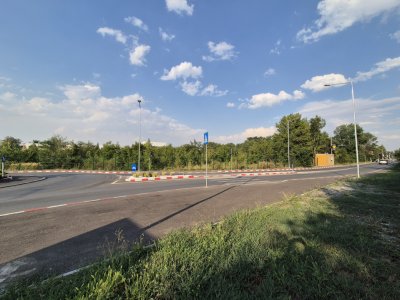 Voluntari - Popasului stradal inchiriere 1700 mp teren