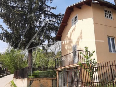 Teren intravilan 1740 mp. cu casa intabulata in PH-PROVITA DE SUS